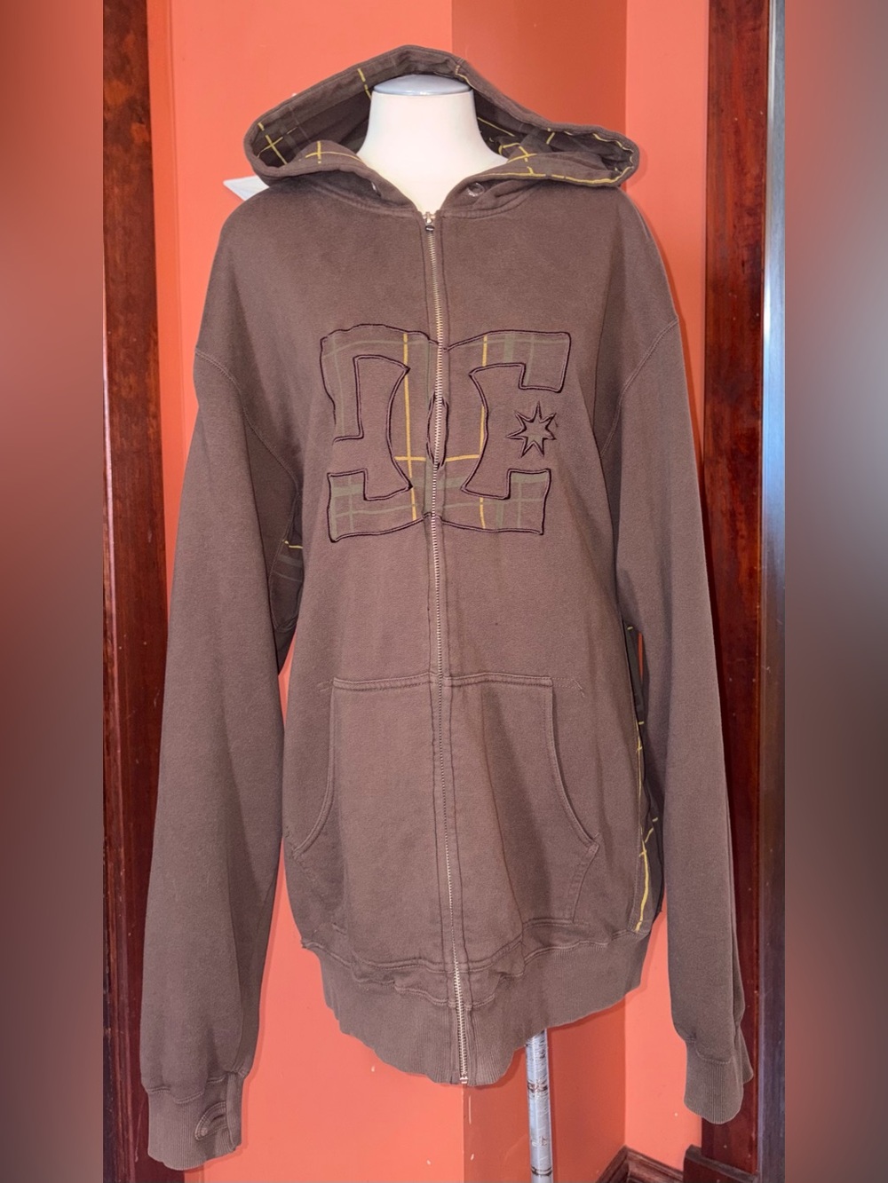 DC Vintage Y2K 90’s Brown Zip-Up Sherpa-Lined Hoodie